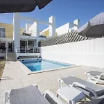 Granada Nyaraló *